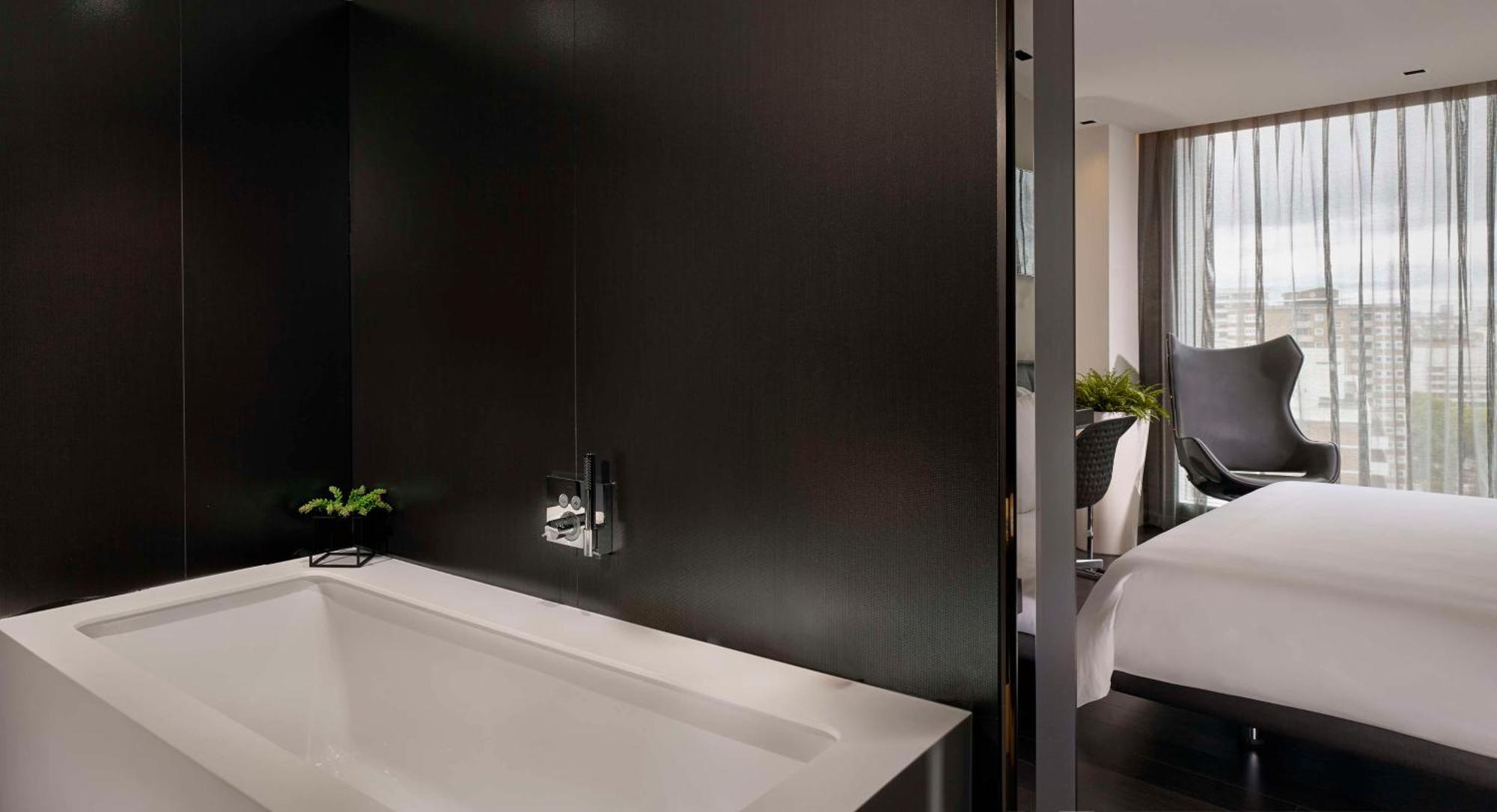 Отель Park Plaza Waterloo